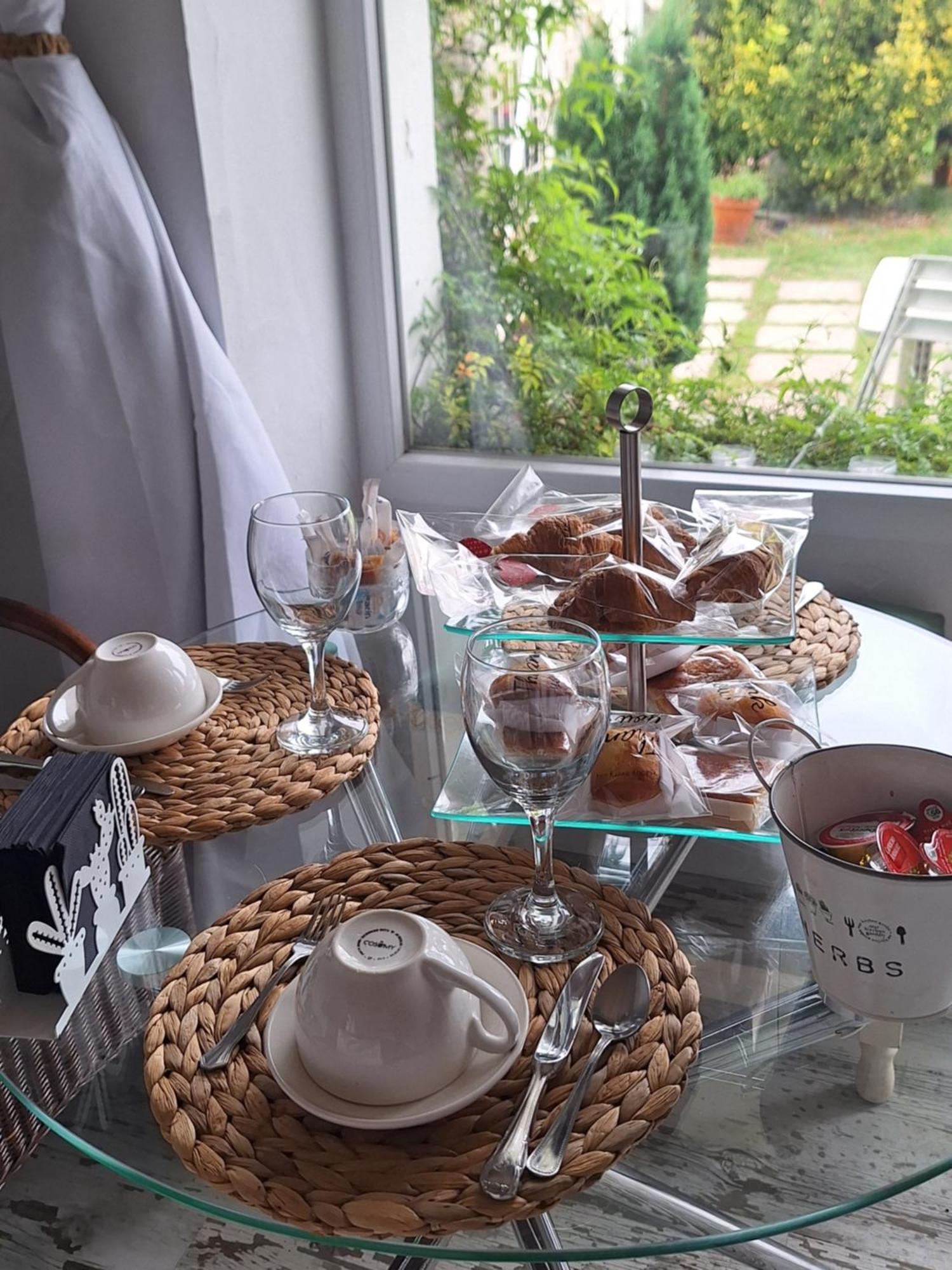 La Buganvilla En Udias Homestay