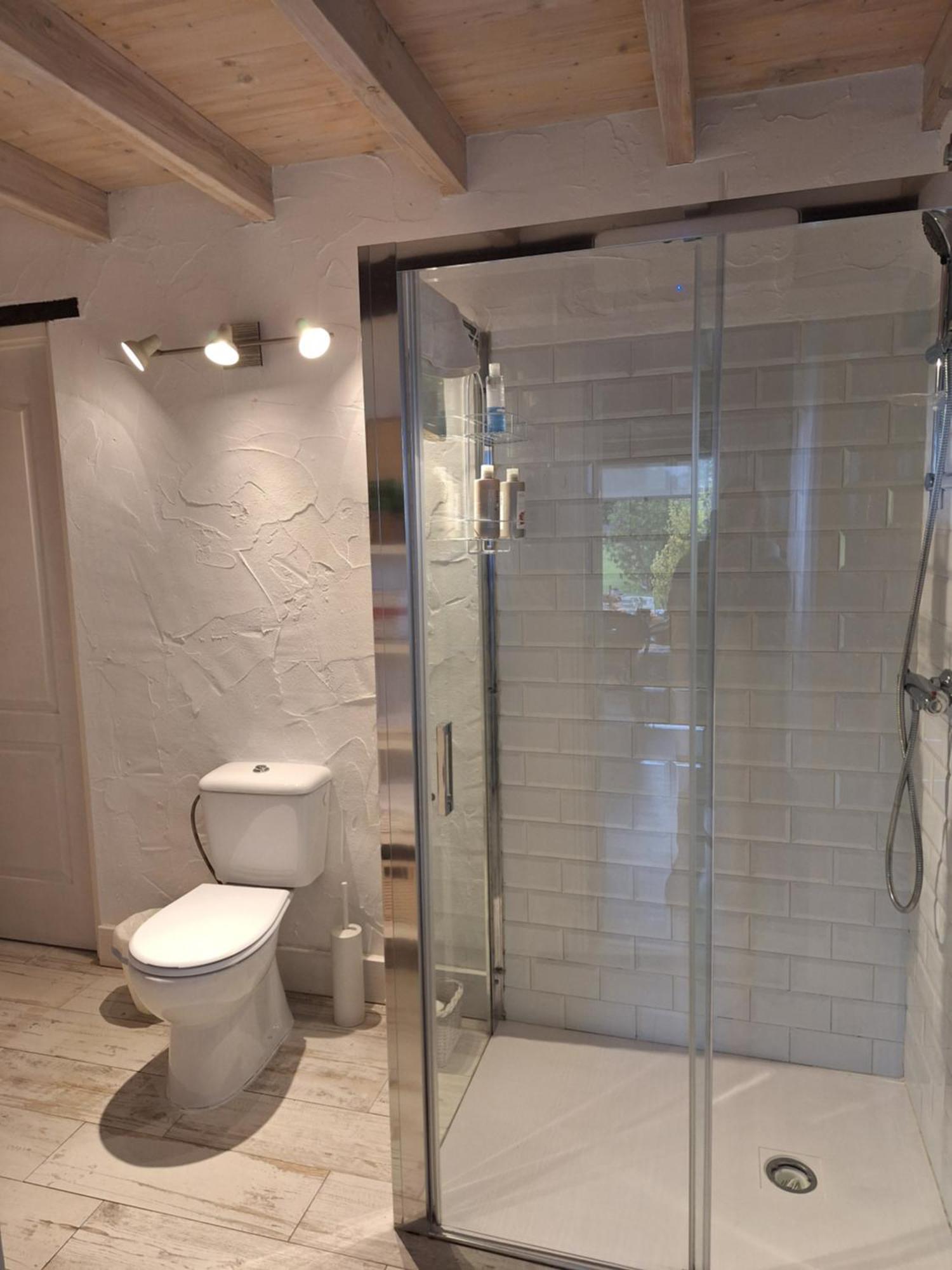 La Buganvilla En Udias Homestay