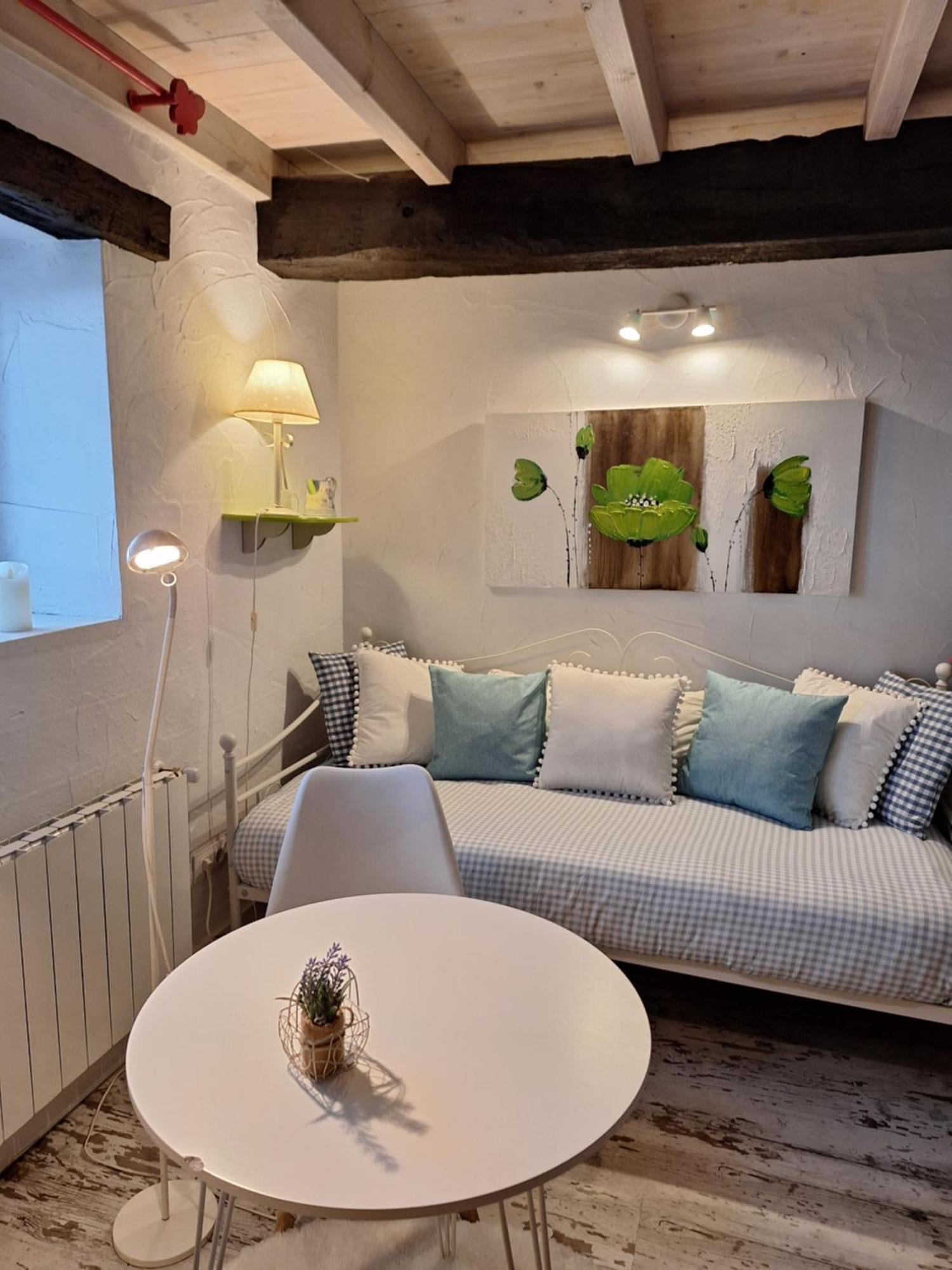 La Buganvilla En Udias Homestay